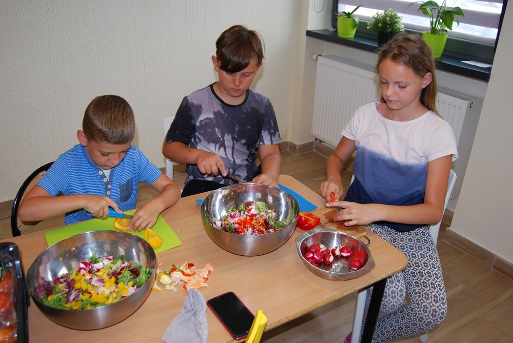 W trakcie wakacji letnich w trzech placówkach prowadzonych przez Stowarzyszenie realizowany był projekt „Nereuszowa Akademia Zdrowia”