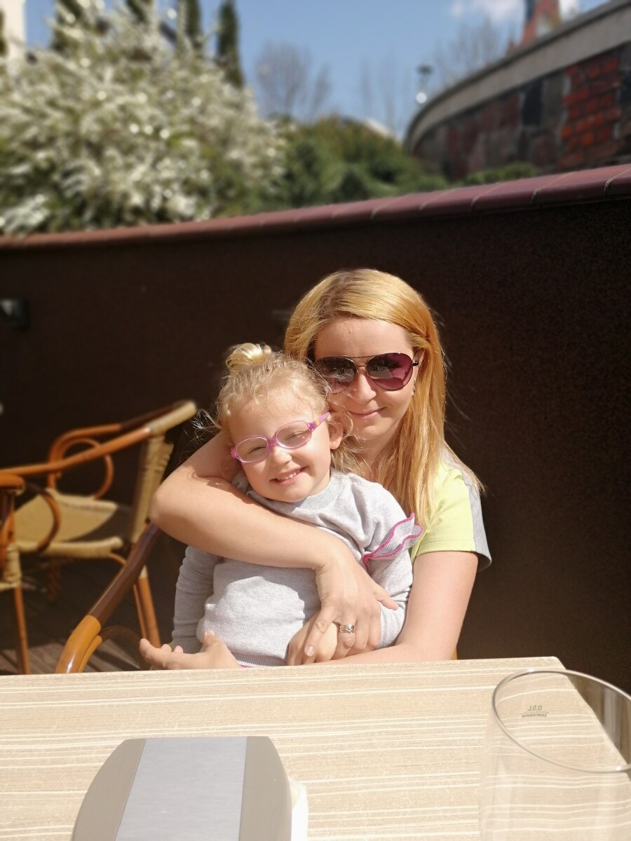 Karina z córeczką Alicją
dzielnica: Wirek