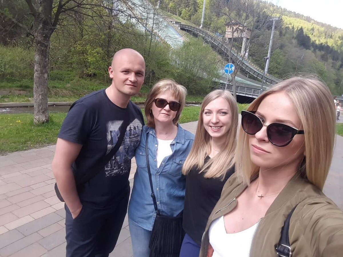 Kocham moje dzieci 
dzielnica: Bykowina 