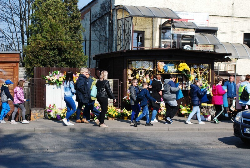 Trwa Tydzień Świadomości Autyzmu. W ogólnopolską akcję włączyła się m.in. Szkoła Podstawowa nr 11 Specjalna im. św. Jana Pawła II w Rudzie Śląskiej. 4 kwietnia zorganizowała niebieski pochód, który przeszedł ulicami Bielszowic.