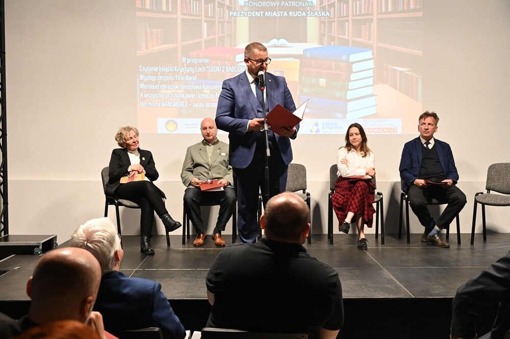 III edycja „Niy ino godomy, ale tyż czytomy” w Stacji Biblioteka. / fot. UM Ruda Śląska