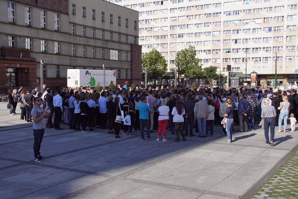 Dzisiaj odbyła się Noc Chórów! W siedmiu miejscach Nowego Bytomia swój repertuar zaprezentowało 11 zespołów. To w sumie 700 minut muzyki!