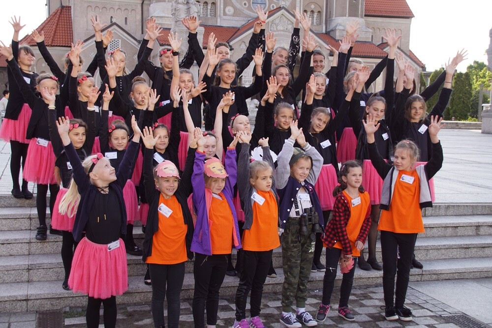 Dzisiaj odbyła się Noc Chórów! W siedmiu miejscach Nowego Bytomia swój repertuar zaprezentowało 11 zespołów. To w sumie 700 minut muzyki!