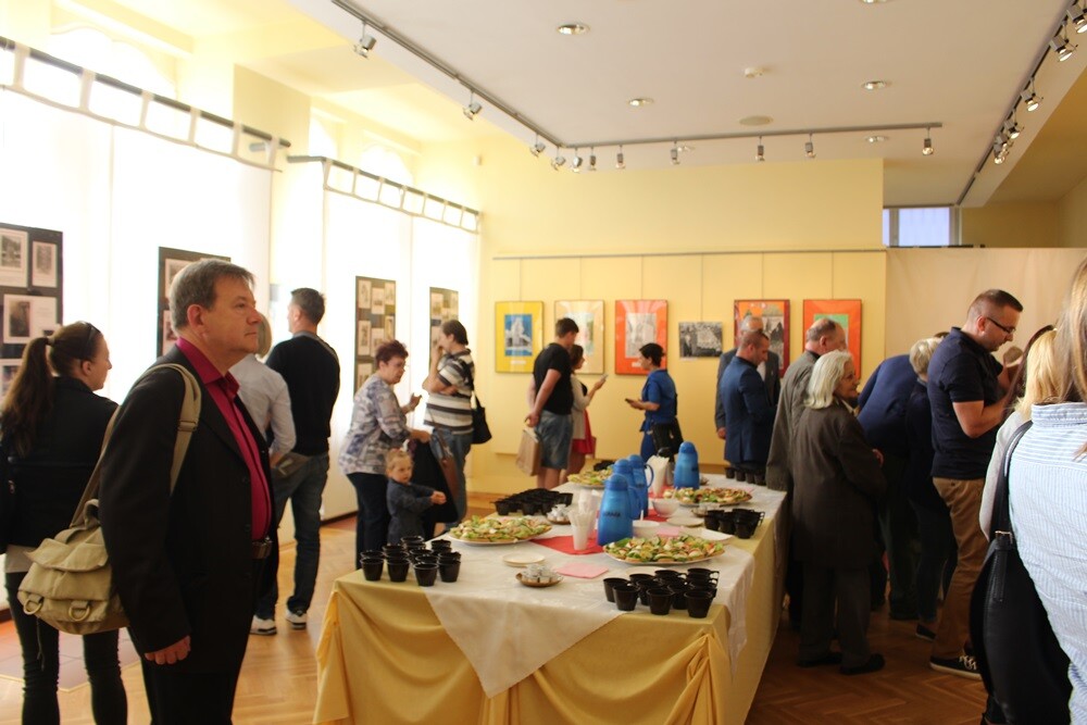 Koncert, zwiedzanie ekspozycji stałych, wystawa historyczna, finał konkursu plastycznego o tematyce niepodległościowej, prelekcja, biało-czerwone warsztaty plastyczne dla najmłodszych – to tylko niektóre atrakcje, które przygotowało Muzeum Miejskie im. Maksymiliana Chroboka w Rudzie Śląskiej z okazji Europejskiej Nocy Muzeów.