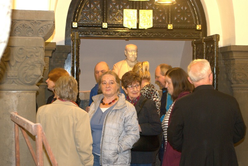 Noc Muzeów 2019 w Rudzie Śląskiej upłynęła w plenerze pod znakiem zwiedzania zabytkowych budowli. W programie przewidziano: zwiedzanie ruin dworu Karola Goduli, krypty rodziny Ballestremów oraz schronów bojowych.