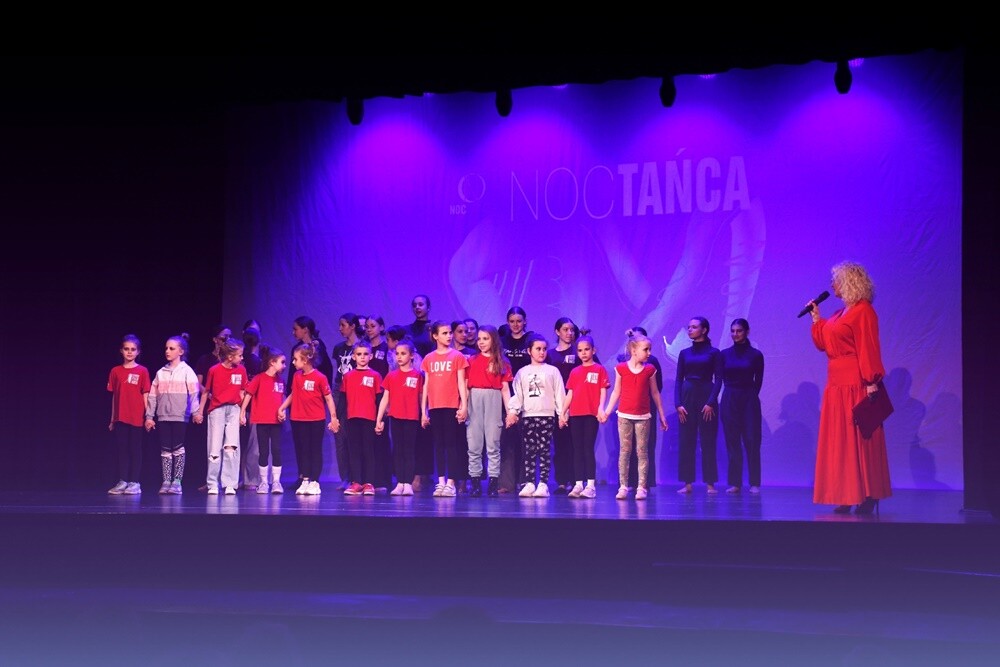 Za nami wyjątkowa roztańczona noc. Wczoraj podczas Nocy Tańca na deskach Miejskiego Centrum Kultury im. Henryka Bisty zaprezentowali się zdolni artyści.

fot. Jacek Knapik