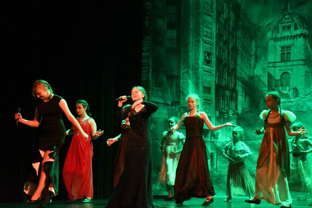 Za nami wyjątkowa roztańczona noc. Wczoraj podczas Nocy Tańca na deskach Miejskiego Centrum Kultury im. Henryka Bisty zaprezentowali się zdolni artyści.

fot. Jacek Knapik