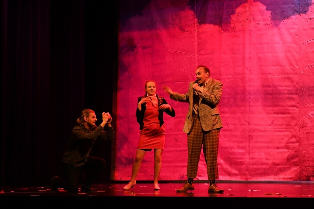 Za nami wyjątkowa roztańczona noc. Wczoraj podczas Nocy Tańca na deskach Miejskiego Centrum Kultury im. Henryka Bisty zaprezentowali się zdolni artyści.

fot. Jacek Knapik