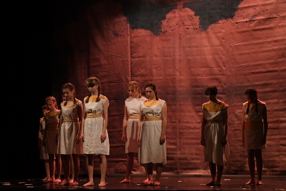 Za nami wyjątkowa roztańczona noc. Wczoraj podczas Nocy Tańca na deskach Miejskiego Centrum Kultury im. Henryka Bisty zaprezentowali się zdolni artyści.

fot. Jacek Knapik