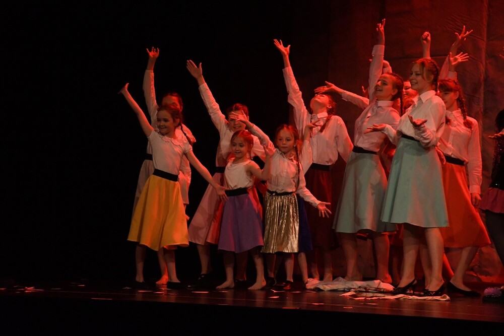 Za nami wyjątkowa roztańczona noc. Wczoraj podczas Nocy Tańca na deskach Miejskiego Centrum Kultury im. Henryka Bisty zaprezentowali się zdolni artyści.

fot. Jacek Knapik