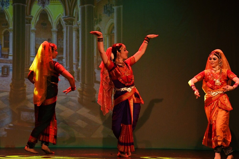 Za nami wyjątkowa roztańczona noc. Wczoraj podczas Nocy Tańca na deskach Miejskiego Centrum Kultury im. Henryka Bisty zaprezentowali się zdolni artyści.

fot. Jacek Knapik