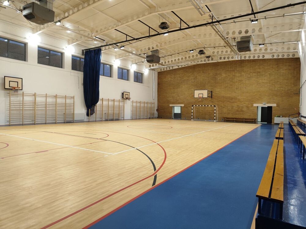 Remont sali gimnastycznej w SP nr 17 zakończony!/fot. Szkoła Podstawowa nr 17 im. prof. Jana Karskiego w Rudzie Śląskiej