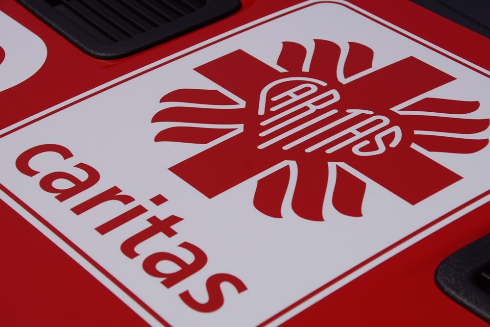 Pięć nowych pojazdów trafiło dziś do rudzkich ośrodków wspomagających osoby niepełnosprawne w mieście.