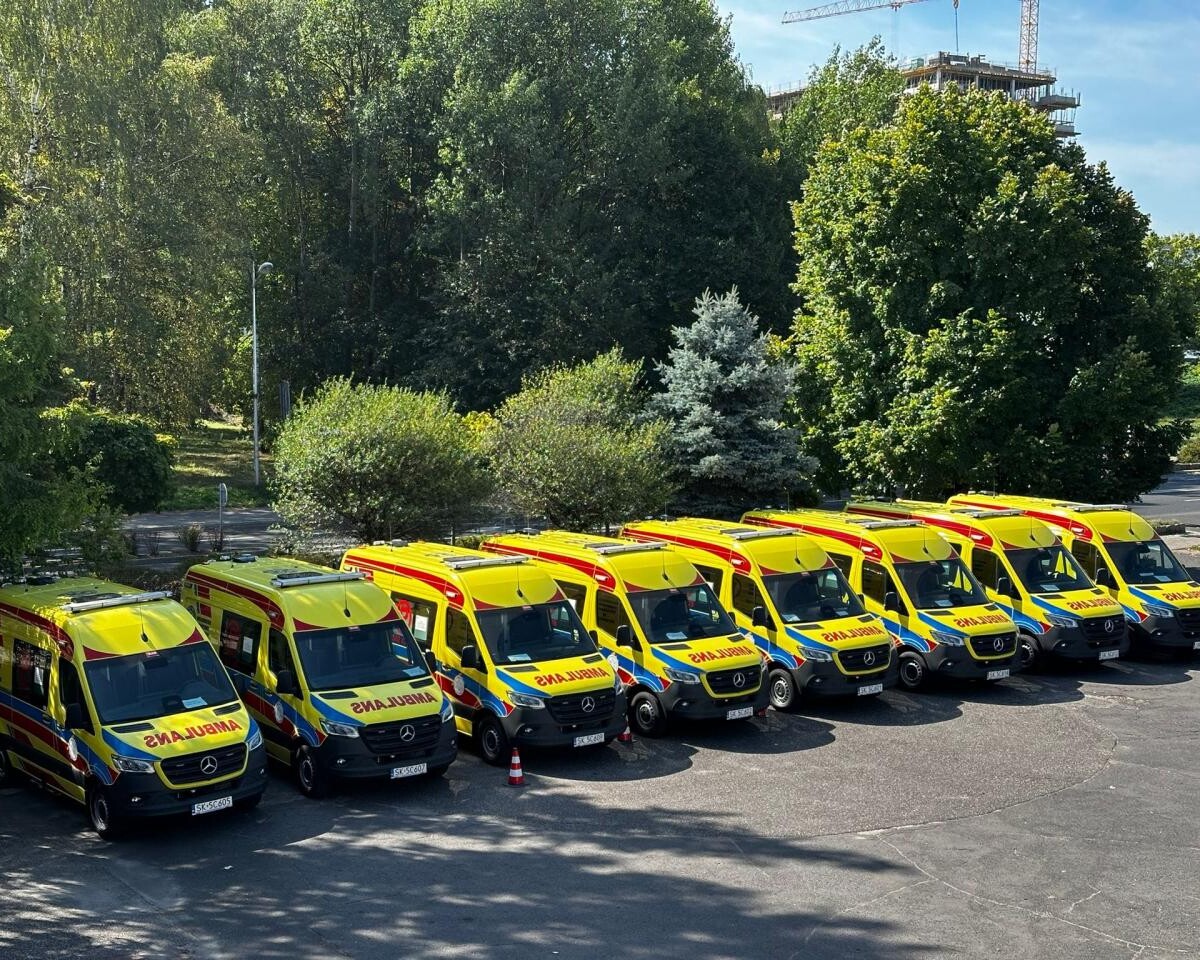 Nowoczesny ambulans zasilił stację pogotowia w Rudzie Śląskiej! / fot. Michał Pierończyk FB