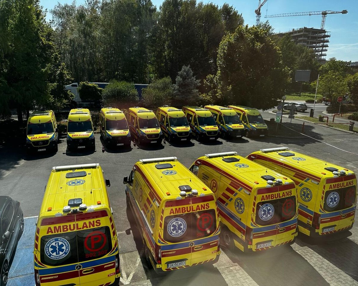 Nowoczesny ambulans zasilił stację pogotowia w Rudzie Śląskiej! / fot. Michał Pierończyk FB