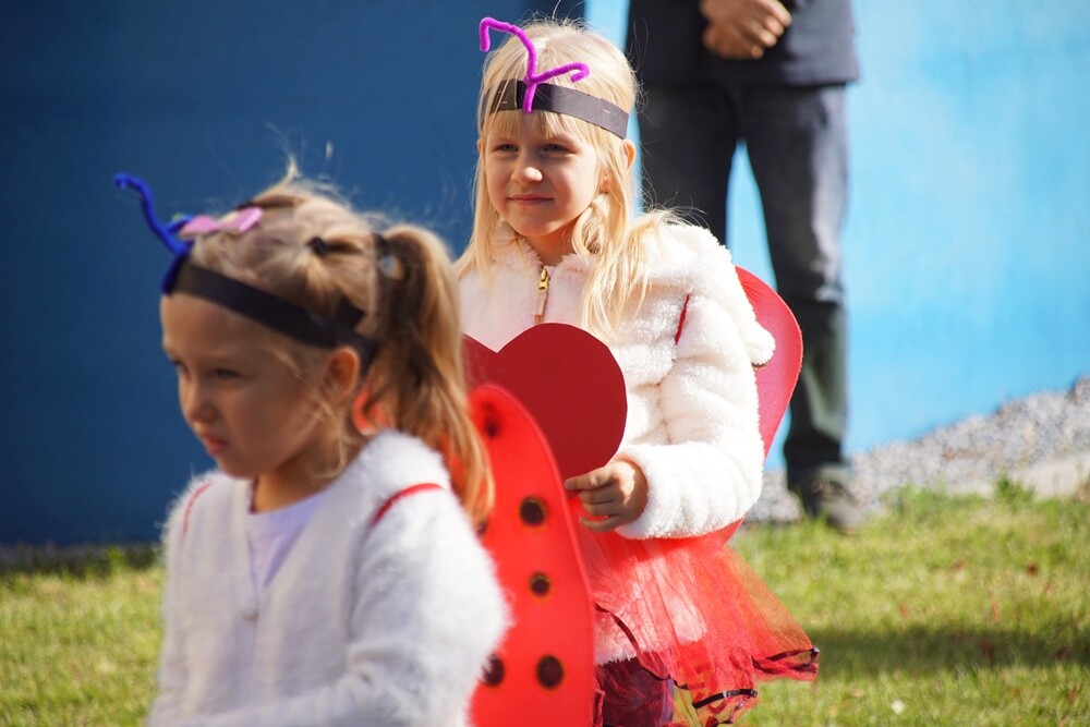 Podopieczni Miejskiego Przedszkola nr 42 w Kochłowicach mogli przetestować dziś świeżo zmodernizowany plac zabaw, znajdujący się na terenie placówki. Inwestycja realizowana była w ramach budżetu obywatelskiego.