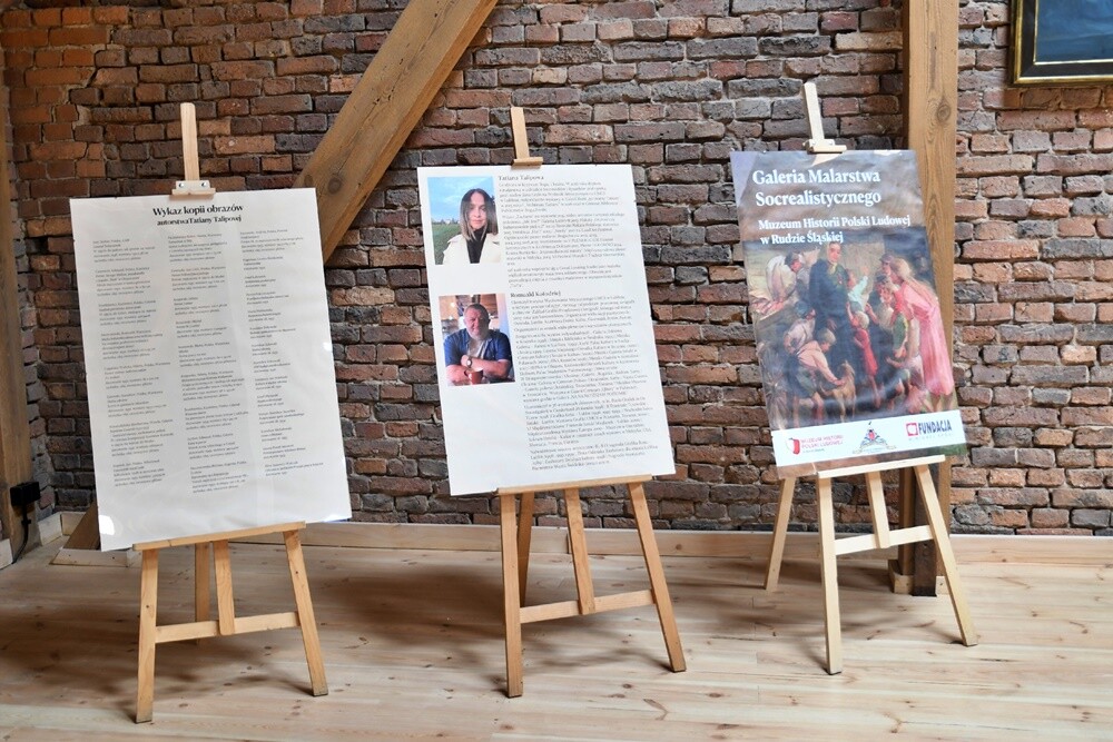 29 kwietnia Muzeum Historii Polski Ludowej po raz 13. otworzyło dla zwiedzających swe podwoje. W nowo wyremontowanym budynku obory powstała sala wystawiennicza, a w niej "Galeria Malarstwa Socrealistycznego". 

fot. Jacek Knapik