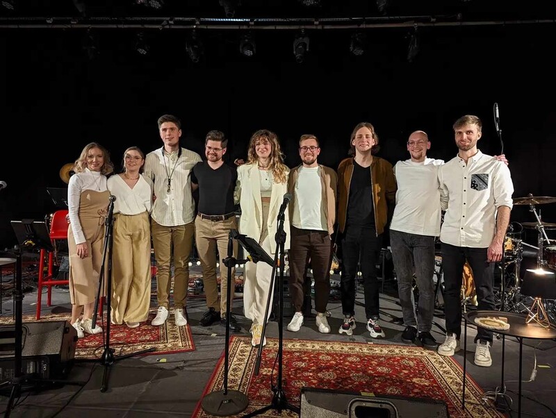 Nowy singiel zespołu Coffee Experiment: "Wakacyjny" – energetyczna oda do lata