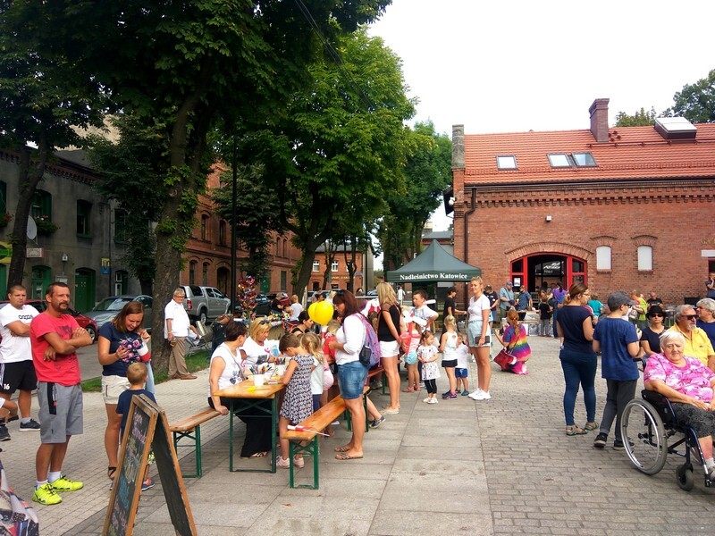 I Powstanie Śląskie wybuchło w nocy z 16 na 17 sierpnia 1919 roku i trwało do 24 sierpnia tego roku. Sto lat później, 17 sierpnia 2019 roku w Rudzie Śląskiej – Orzegowie zorganizowano uroczyste obchody, podczas których oddano cześć powstańcom.
Był piknik patriotyczny, zorganizowano grę miejską, a o godz. 18.00 w kościele pw. św. Michała Archanioła odbyła się uroczysta msza święta, a po niej miał miejsce apel pod pomnikiem Obrońców Ojczyzny przy ul. Hlonda. Nie zapomniano też o najmłodszych, dla których przygotowano animacje oraz warsztaty, które poprowadzili pracownicy Muzeum Miejskiego im. Maksymiliana Chroboka.