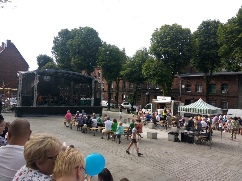 I Powstanie Śląskie wybuchło w nocy z 16 na 17 sierpnia 1919 roku i trwało do 24 sierpnia tego roku. Sto lat później, 17 sierpnia 2019 roku w Rudzie Śląskiej – Orzegowie zorganizowano uroczyste obchody, podczas których oddano cześć powstańcom.
Był piknik patriotyczny, zorganizowano grę miejską, a o godz. 18.00 w kościele pw. św. Michała Archanioła odbyła się uroczysta msza święta, a po niej miał miejsce apel pod pomnikiem Obrońców Ojczyzny przy ul. Hlonda. Nie zapomniano też o najmłodszych, dla których przygotowano animacje oraz warsztaty, które poprowadzili pracownicy Muzeum Miejskiego im. Maksymiliana Chroboka.