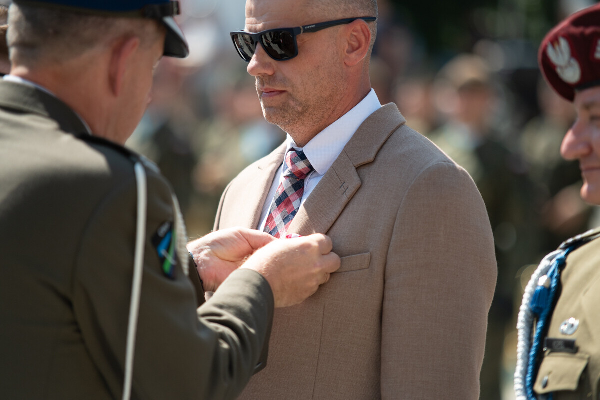 Plac Jana Pawła II w Rudzie Śląskiej był miejscem uroczystego apelu WCR Chorzów z okazji Święta Wojska Polskiego / fot. Marek Faber