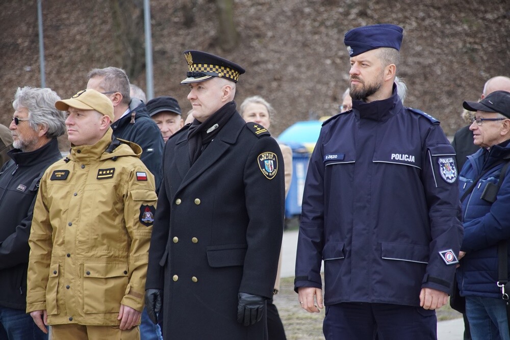 Na Burloch Arenie w Orzegowie odbyło się uroczyste odsłonięcie tablicy upamiętniającej Grażynę Dziedzic. Decyzją Rady Miasta Ruda Śląska obiektowi nadano imię zmarłej w czerwcu ubiegłego roku Prezydent Miasta Ruda Śląska w latach 2010 - 2022.