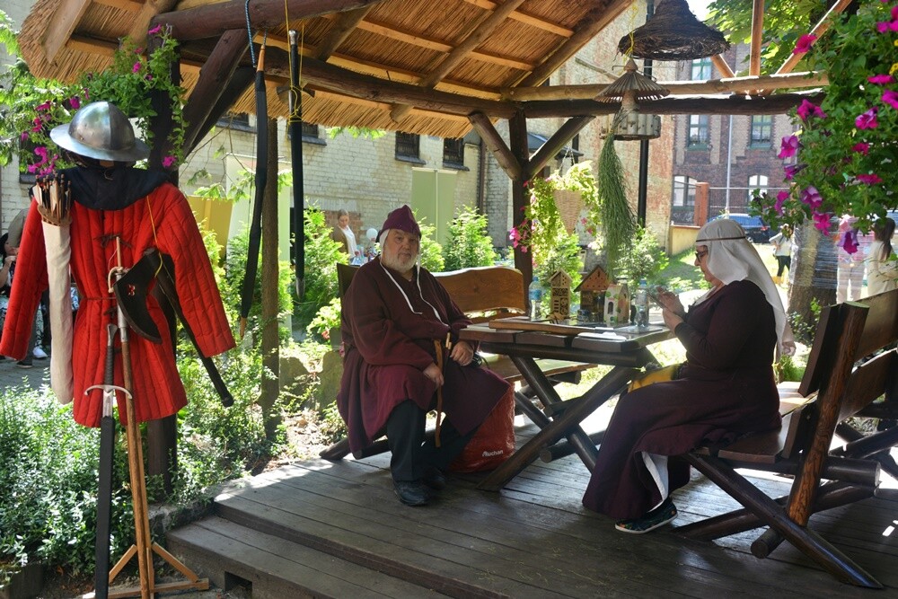 Trwa siódma edycja "Ogrodu Śniadaniowego" w  ogrodzie Miejskiego Centrum Kultury im. H. Bisty w Rudzie Śląskiej. Za nami trzecie spotkanie! 

fot. Jacek Knapik