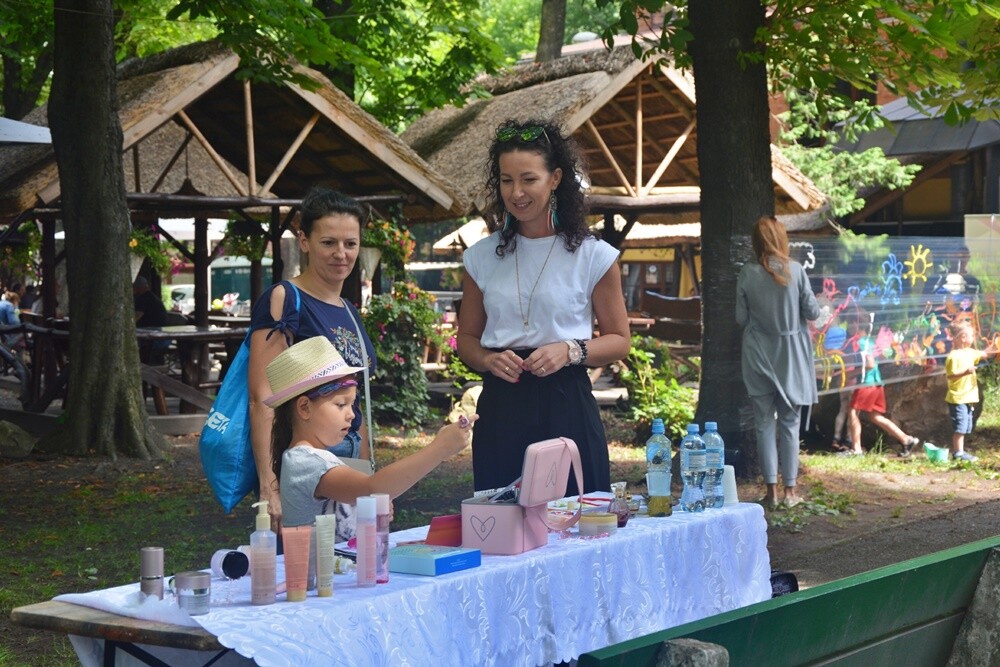 Trwa siódma edycja "Ogrodu Śniadaniowego" w  ogrodzie Miejskiego Centrum Kultury im. H. Bisty w Rudzie Śląskiej. Za nami trzecie spotkanie! 

fot. Jacek Knapik