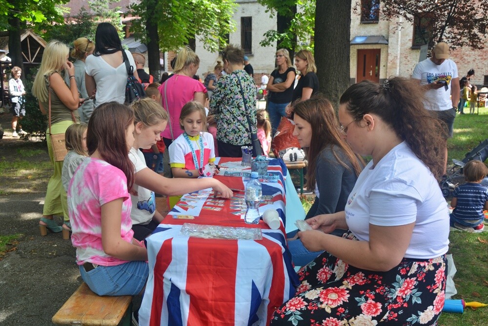 Trwa siódma edycja "Ogrodu Śniadaniowego" w  ogrodzie Miejskiego Centrum Kultury im. H. Bisty w Rudzie Śląskiej. Za nami trzecie spotkanie! 

fot. Jacek Knapik