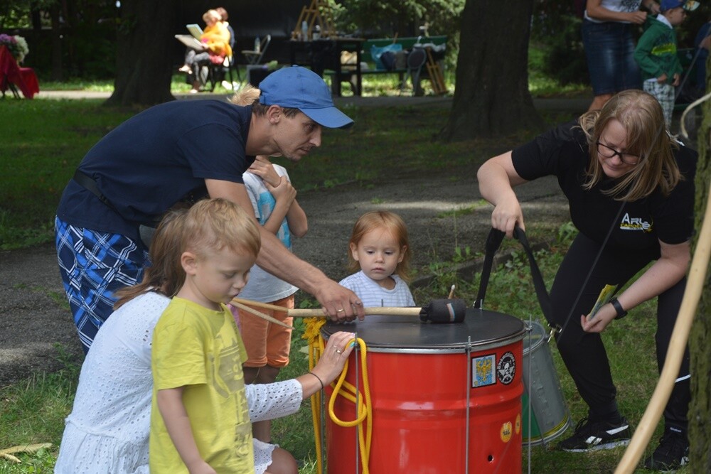 Trwa siódma edycja "Ogrodu Śniadaniowego" w  ogrodzie Miejskiego Centrum Kultury im. H. Bisty w Rudzie Śląskiej. Za nami trzecie spotkanie! 

fot. Jacek Knapik