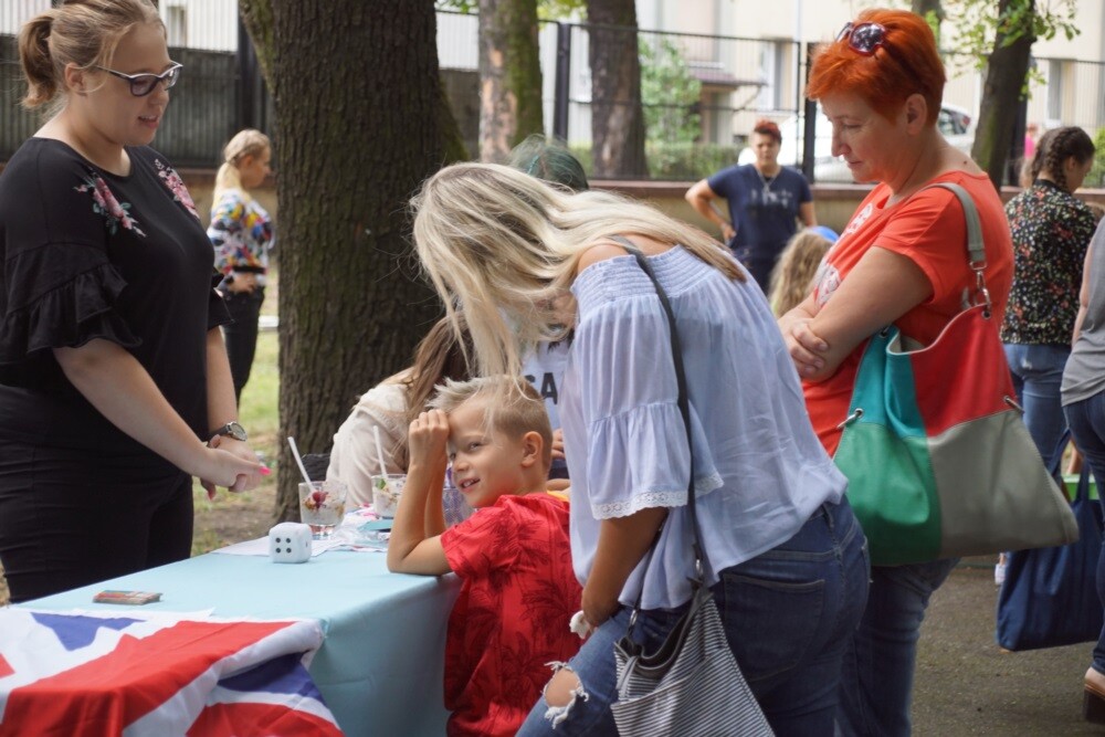 Dzisiaj w ogrodach Miejskiego Centrum Kultury im. Henryka Bisty odbyła się druga w tym roku impreza z cyklu „ogród śniadaniowy”. Na gości, tych najmłodszych i nie tylko, czekała cała masa atrakcji.