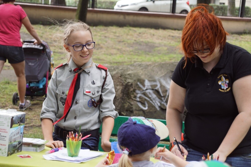 Dzisiaj w ogrodach Miejskiego Centrum Kultury im. Henryka Bisty odbyła się druga w tym roku impreza z cyklu „ogród śniadaniowy”. Na gości, tych najmłodszych i nie tylko, czekała cała masa atrakcji.