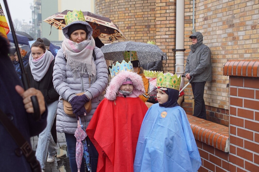 Barwny Orszak Trzech Króli przeszedł dzisiaj ulicami Rudy!