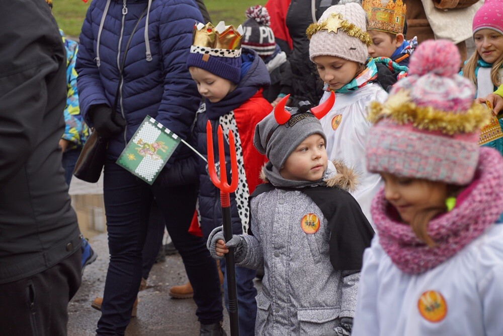 6 stycznia na ulice Rudy Śląskiej kolejny raz wyszedł Orszak Trzech Króli. Uczestnicy pochodu tradycyjnie wyruszyli spod kościoła pw. Piusa X.