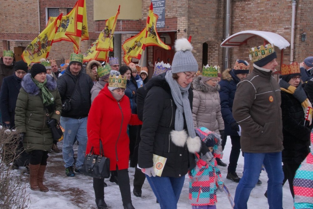 Barwny Orszak Trzech Króli przeszedł dzisiaj ulicami Rudy! W ten sposób mieszkańcy miasta obchodzili święto Objawienia Pańskiego.