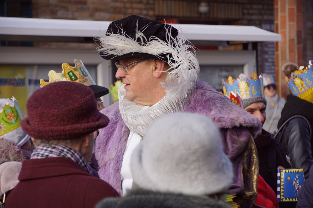 Barwny Orszak Trzech Króli przeszedł dzisiaj ulicami Rudy! W ten sposób mieszkańcy miasta obchodzili święto Objawienia Pańskiego.