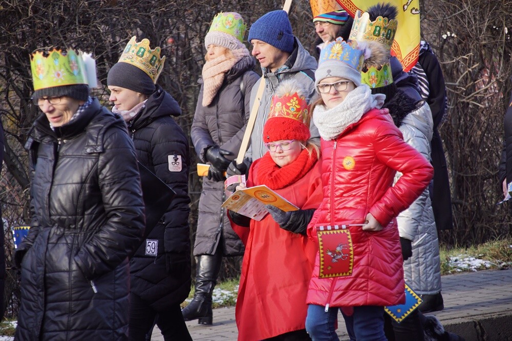 Barwny Orszak Trzech Króli przeszedł dzisiaj ulicami Rudy! W ten sposób mieszkańcy miasta obchodzili święto Objawienia Pańskiego.