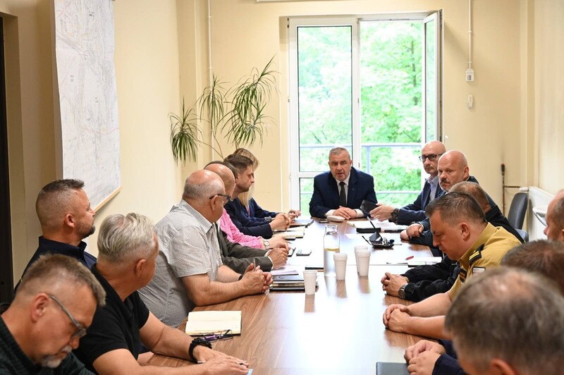 Ostrzeżenie przed intensywnymi opadami – Sztab kryzysowy w gotowości