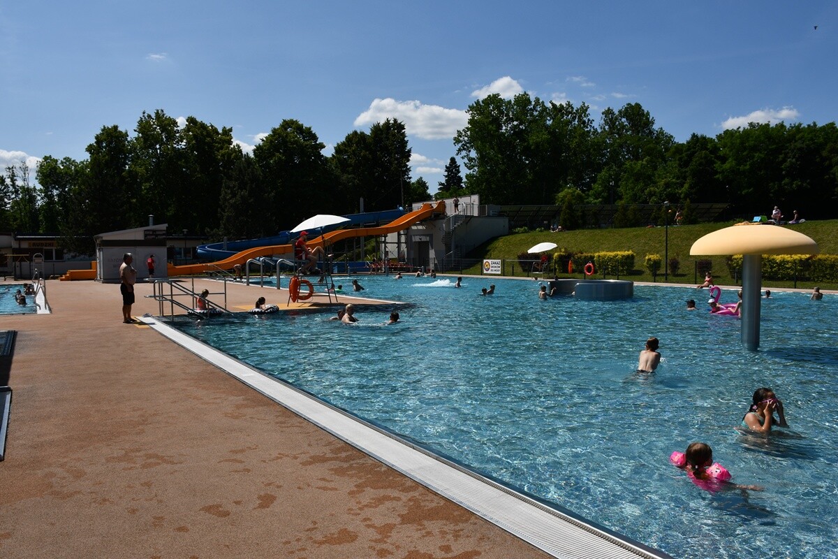 Otwarcie basenu letniego w Rudzie Śląskiej.