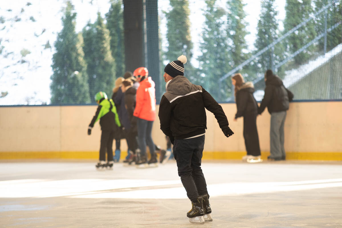 Sezon łyżwiarski oficjalnie rozpoczęty! Za nami otwarcie lodowiska na Burloch Arenie [FOTO / fot. Marek Faber