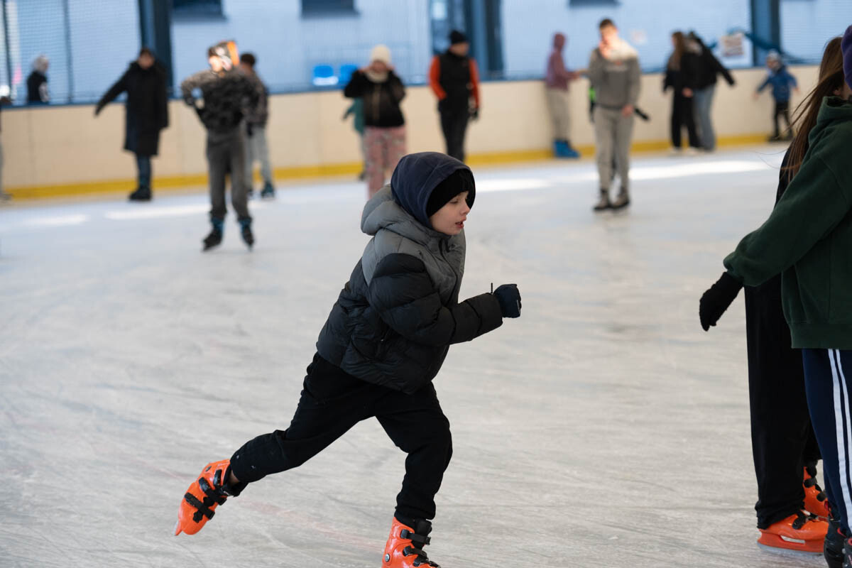 Sezon łyżwiarski oficjalnie rozpoczęty! Za nami otwarcie lodowiska na Burloch Arenie [FOTO / fot. Marek Faber