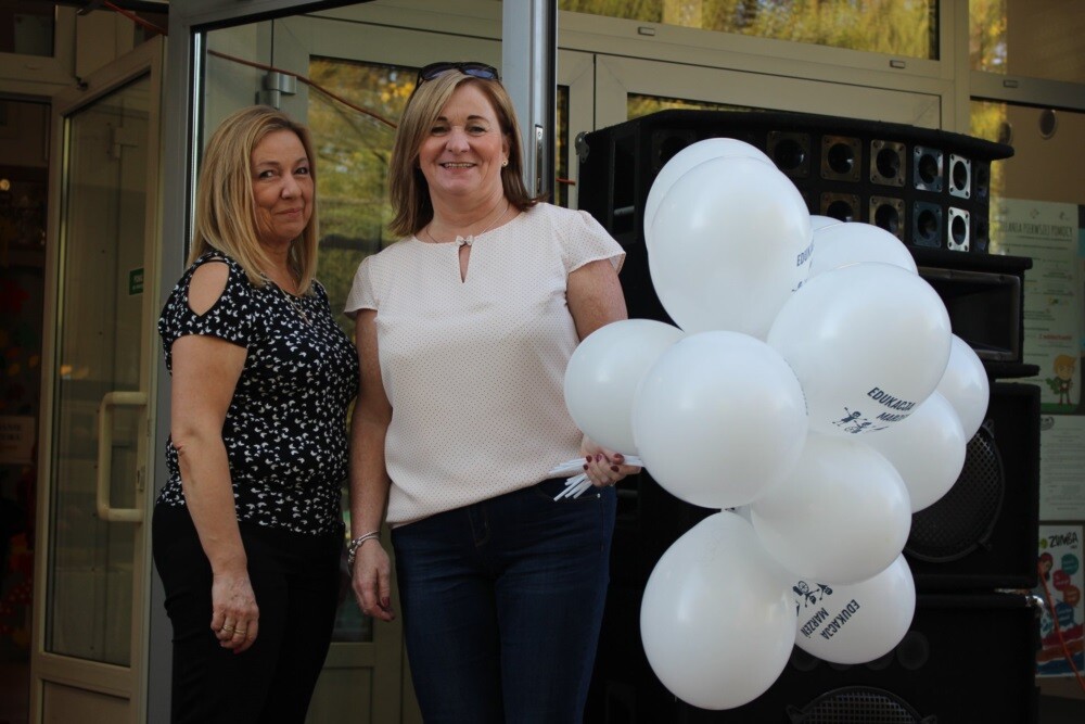 W sobotę na terenie Szkoły Podstawowej nr 13 im. Alfreda Szklarskiego z oddziałami integracyjnymi do użytku została oficjalnie oddana nowoczesna pracownia przyrodnicza oraz kompleks boisk.