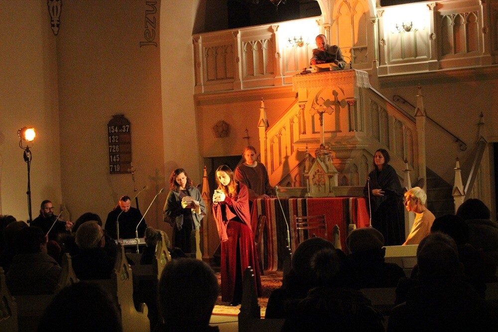 We wtorek w kościele ewangelicko-augsburskim przy ul. 1 Maja 291 odbył się spektakl „Pasja” w wykonaniu Teatru A.