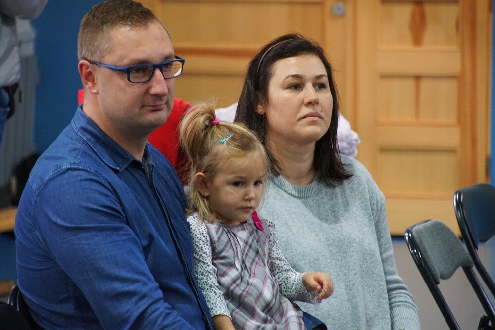 Pierwszoklasiści ze Szkoły Podstawowej nr 7 im. A. Mickiewicza są już prawdziwymi uczniami! Dzisiaj w placówce odbyło się uroczyste pasowanie na ucznia.