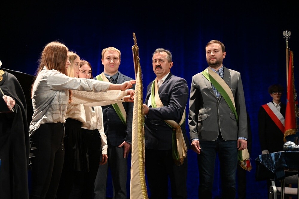 Pasowanie na ucznia w rzemiośle, którego organizatorem jest Cech Rzemiosł i Przedsiębiorczości. / fot. UM Ruda Śląska