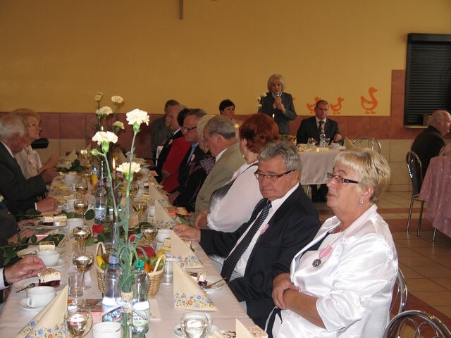 Jak co roku, także dzisiejsza procesja Bożego Ciała na Lipinach była przesączona duchem tradycji nie tylko religijnej, ale również ludowej.