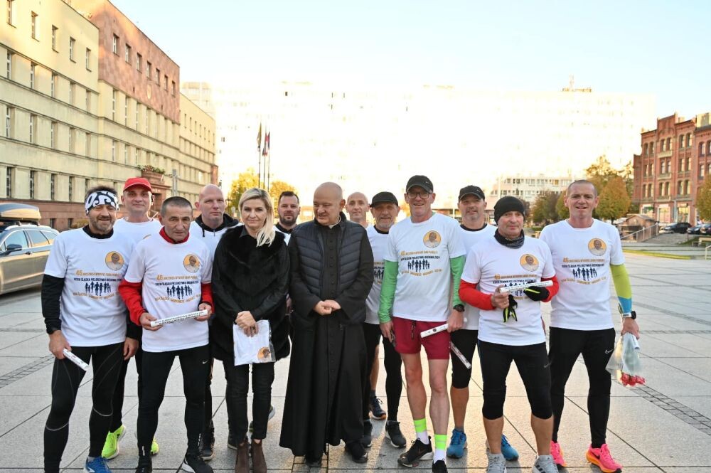 XXXVI Śląska Pielgrzymka Biegowa zakończona!/fot. FB Anna Krzysteczko, UM Ruda Śląska, FB Sandomierz - Królewskie Miasto