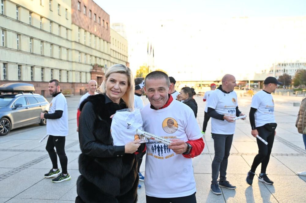 XXXVI Śląska Pielgrzymka Biegowa zakończona!/fot. FB Anna Krzysteczko, UM Ruda Śląska, FB Sandomierz - Królewskie Miasto