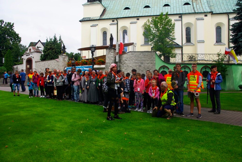 Już po raz piąty członkowie Stowarzyszenia św. Filipa Nereusza wraz z ubogimi rodzinami oraz osobami bezdomnymi pielgrzymowali na Jasną Górę.