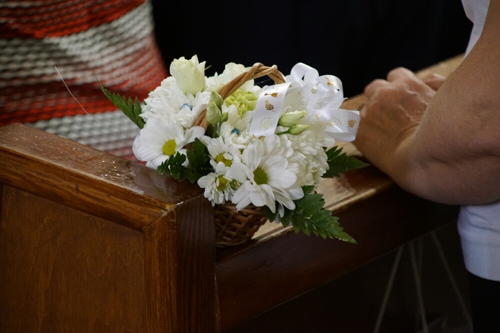 W wielu rudzkich parafiach dzieci przyjęły dzisiaj Pierwszą Komunię Świętą. Z okazji tego wyjątkowego dnia zarówno dzieciom, jak i rodzicom składamy najlepsze życzenia.